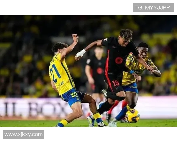 足球巨星转会风云:球员互指合同变动引发转会市场震荡 足球巨星转会风云:球员互指合同变动引发转会市场震荡